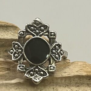 Elegant Silver Black Ring